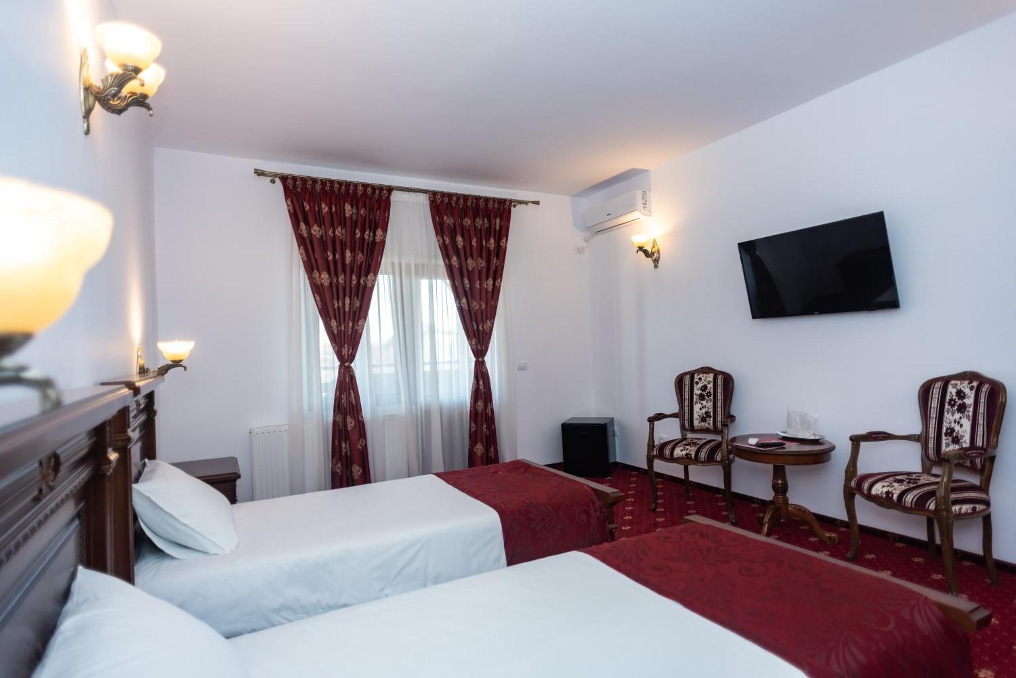 Tango Margo Hotel Valea Lupului  Luaran gambar