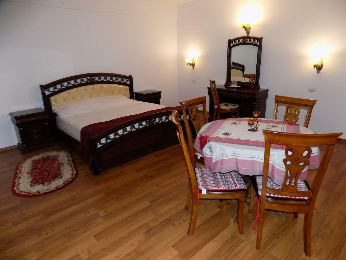 Tango Margo Hotel Valea Lupului  Luaran gambar