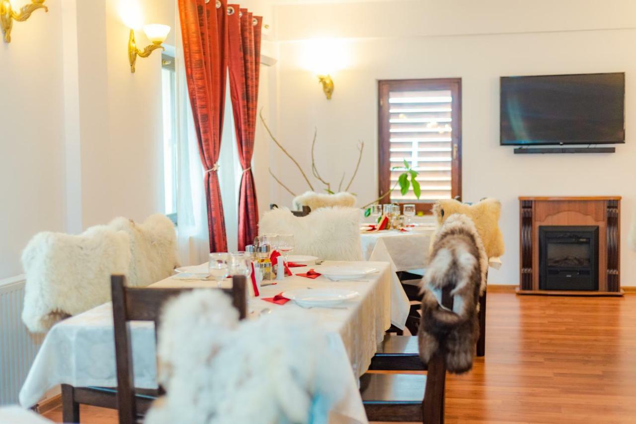 Tango Margo Hotel Valea Lupului  Luaran gambar